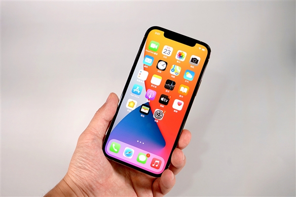 平山苹果手机维修分享iOS 14.2修订版已到，专属iPhone 12系列 
